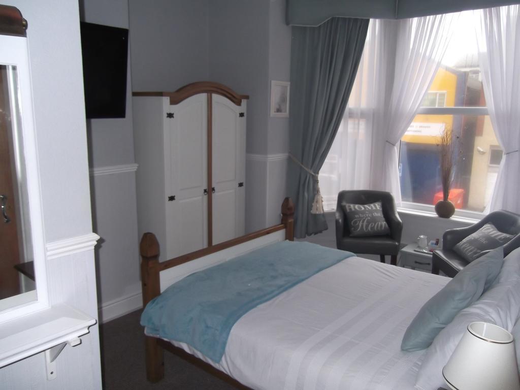 J'S Mayfair Guest House Blackpool Exterior foto
